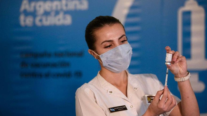 Ciudad avanza en ensayos para combinar diferentes vacunas y completar las segundas dosis