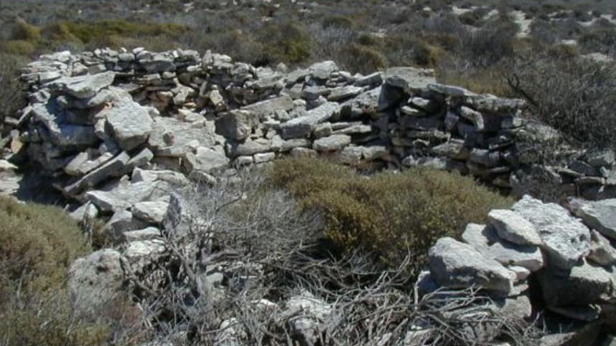 Los soldados de Hayes rechazaron cuatro ataques de los amotinados construyendo un fuerte