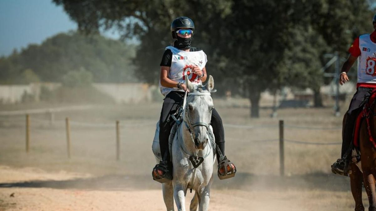 La palmera Martina Fernández Brito lleva al raid canario a lo más alto con un triunfo internacional en Portugal