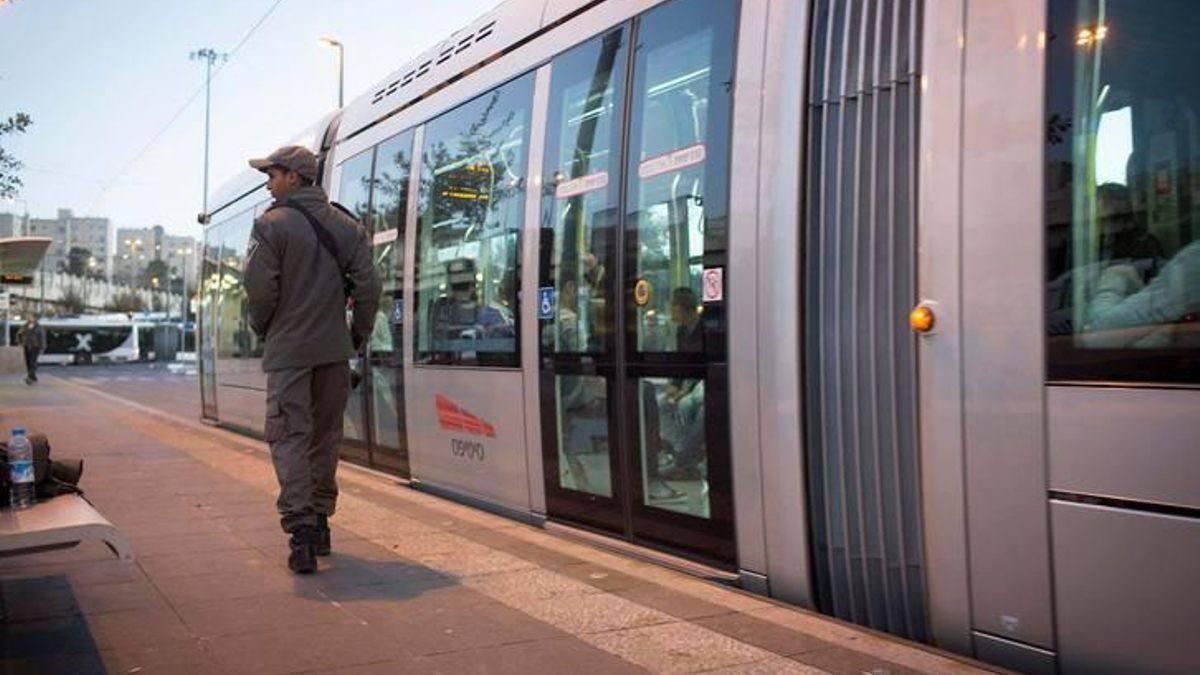 La Fiscalía estudia una denuncia al Consejo de la empresa vasca CAF por el tren que une asentamientos ilegales en la Jerusalén ocupada