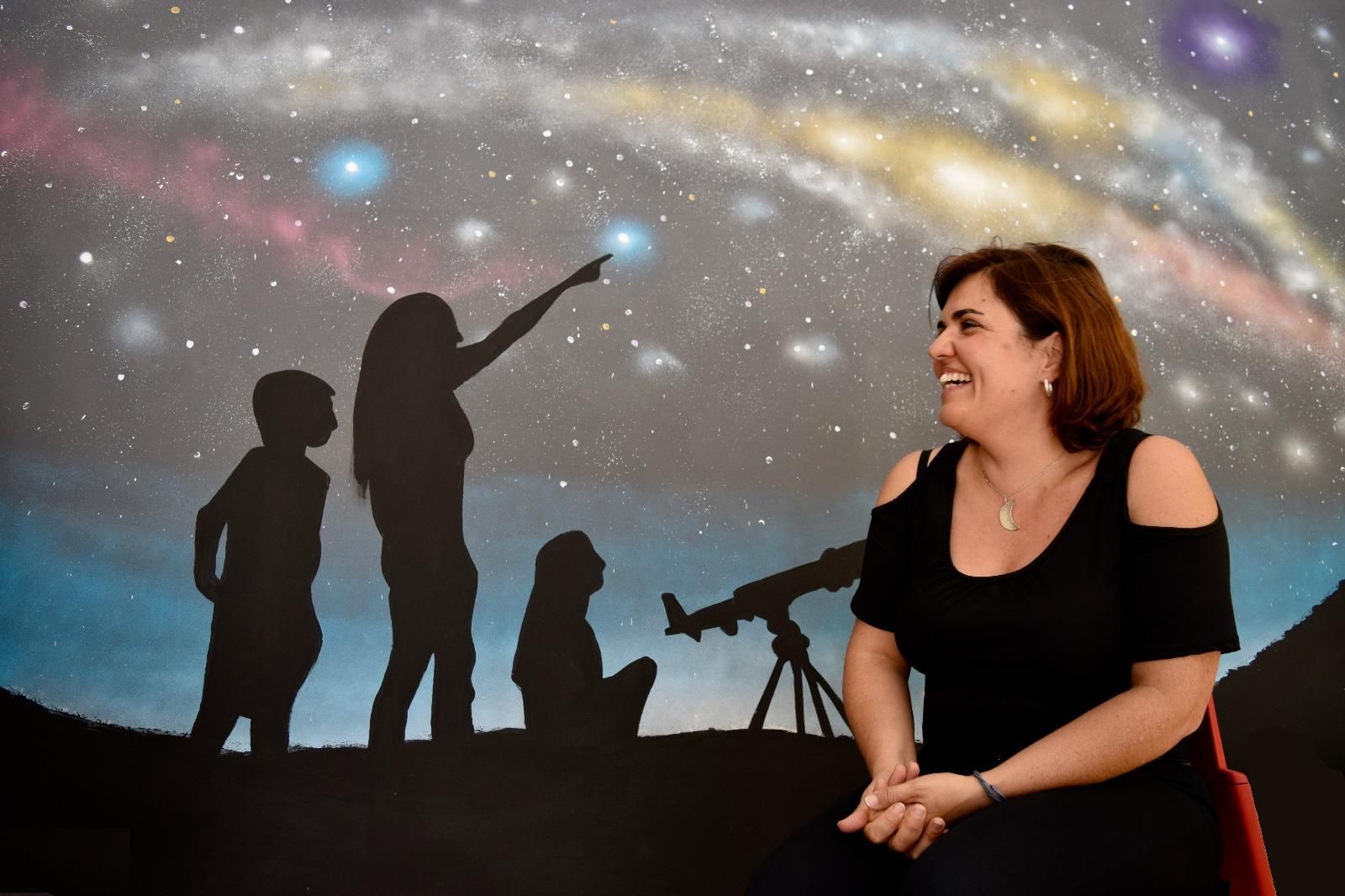 Ana García Suárez es fundadora de AstroLaPalma SL y LaPalmaStars.com. ASTROLAPALMA