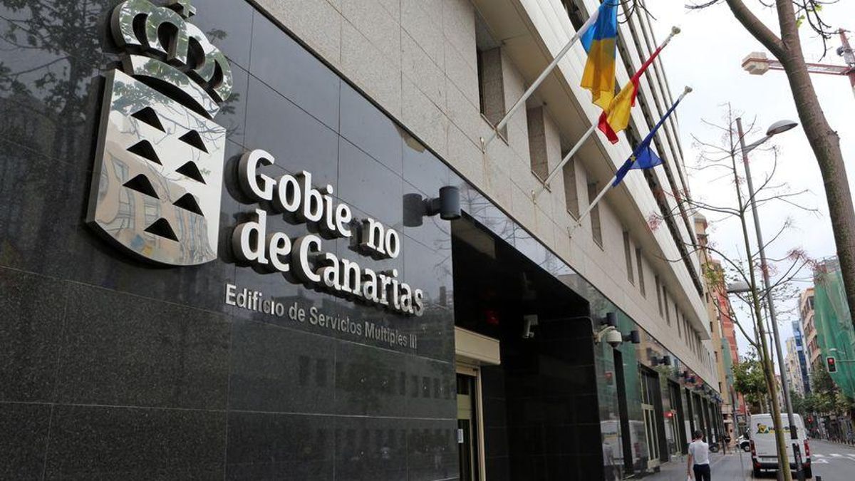 Sindicatos y Gobierno canario acuerdan la carrera profesional de los empleados públicos