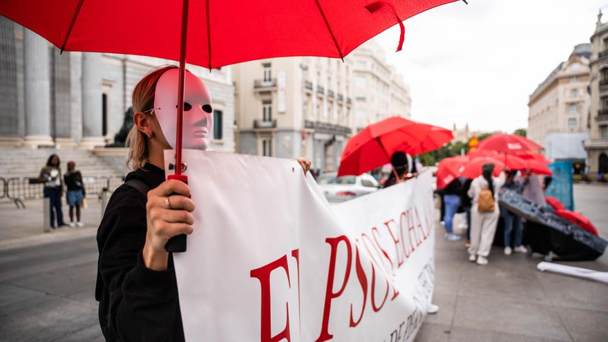 Igualdad vetará a las entidades no abolicionistas de la prostitución de las ayudas sobre violencia machista y trata