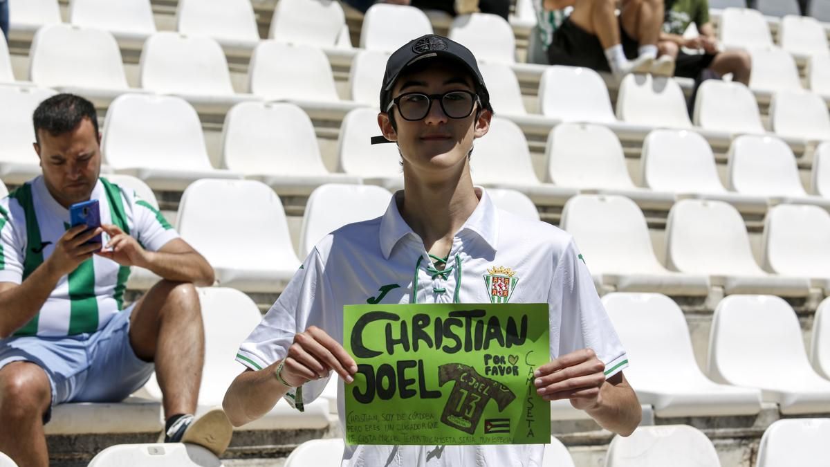 Grada Blanquiverde del Córdoba CF - Sporting de Gijón