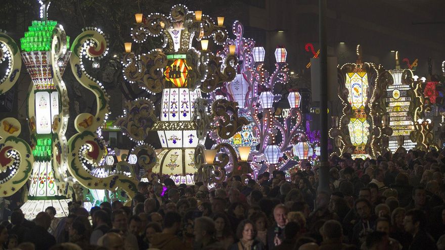 Gigantes, romería y pólvora: las fiestas con las que Castellón celebra el origen histórico de la ciudad