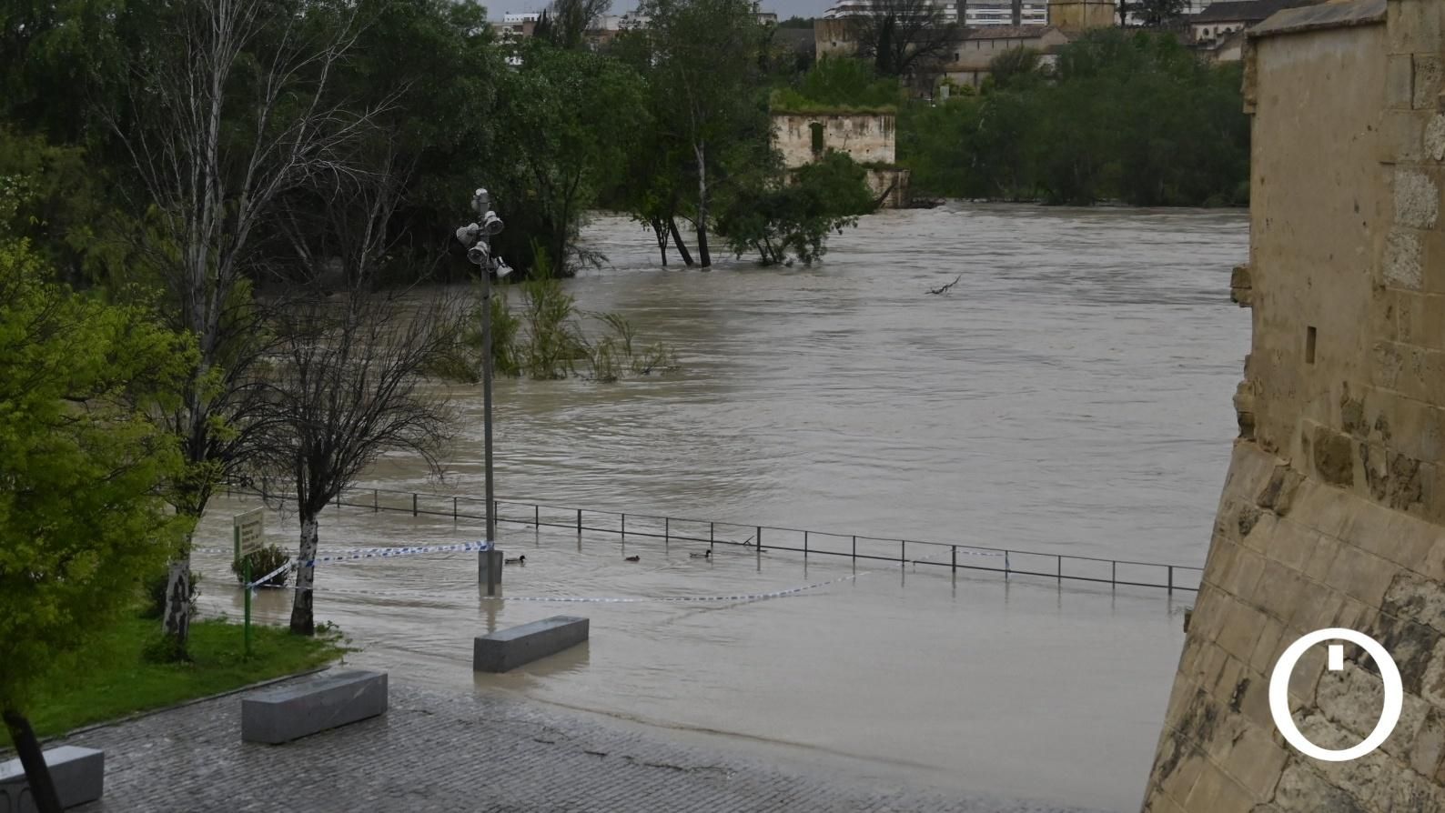 Del Rio Azmen La crecida del río Guadalquivir a su paso por Córdoba