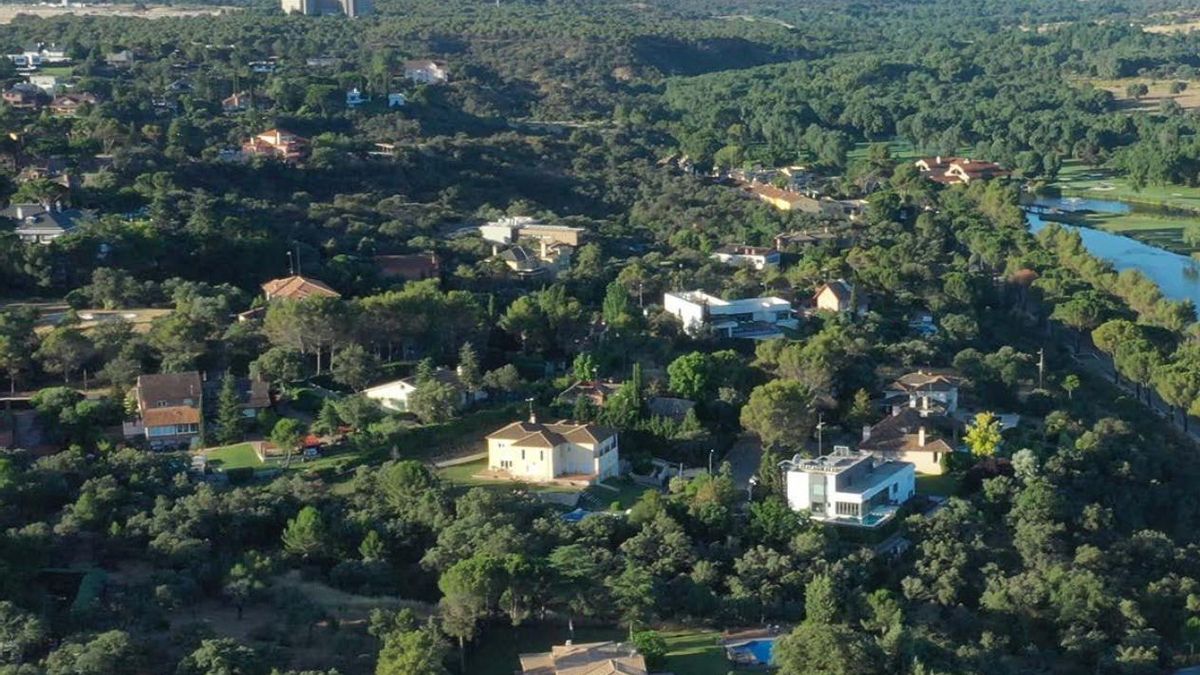 Pozos irregulares y una querella admitida: la batalla por la gestión del agua de una urbanización en Villaviciosa de Odón