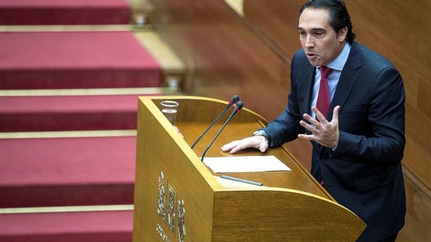 El PP pide que Puig comparezca en Les Corts y que suspenda su viaje a China