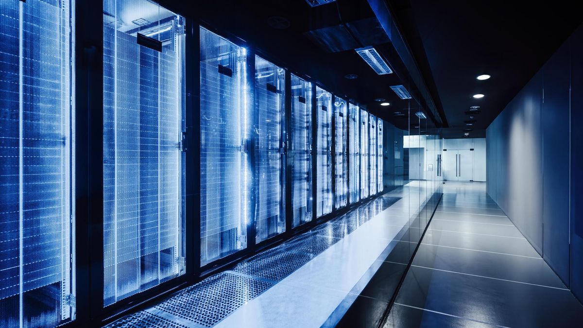 El duro alegato de La Puebla de Alfindén frente a un centro de datos: afecciones hídricas, económicas e industriales