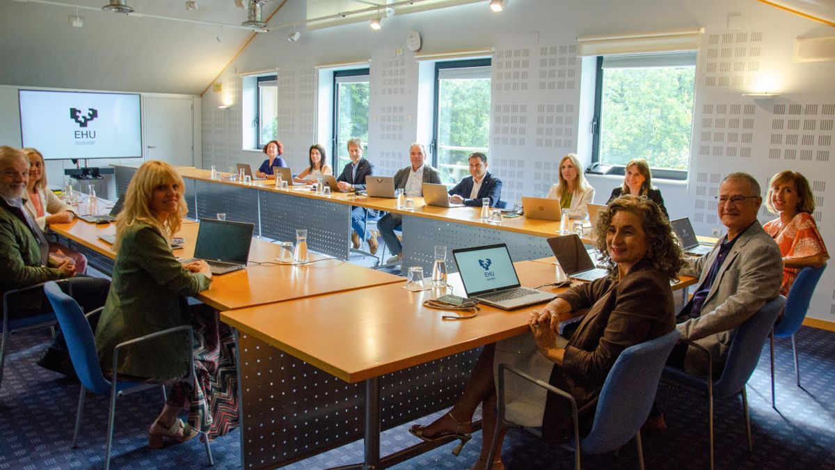 Infraestructuras, personal y digitalización: Bengoetxea evalúa las necesidades de la EHU para sus primeros presupuestos