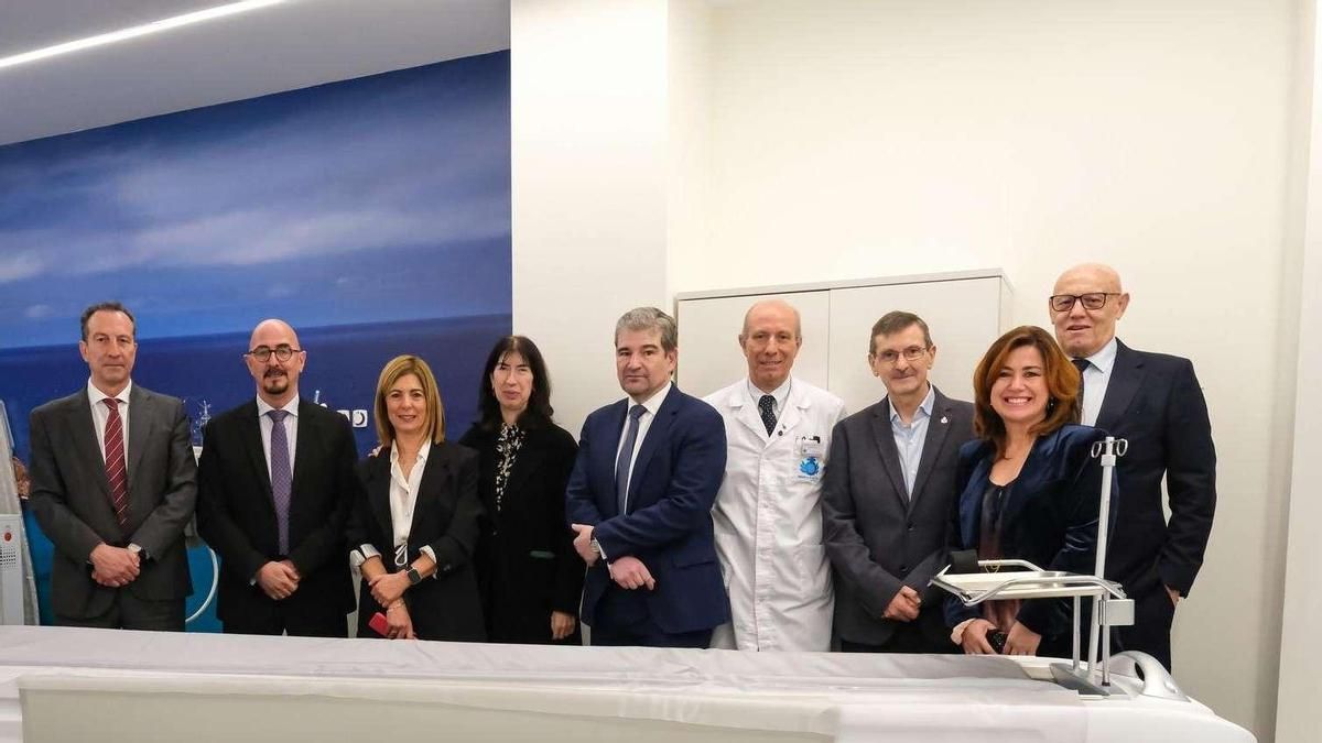 Inauguración del servicio de radiodiagnostico del Hospital Santa Clotilde.