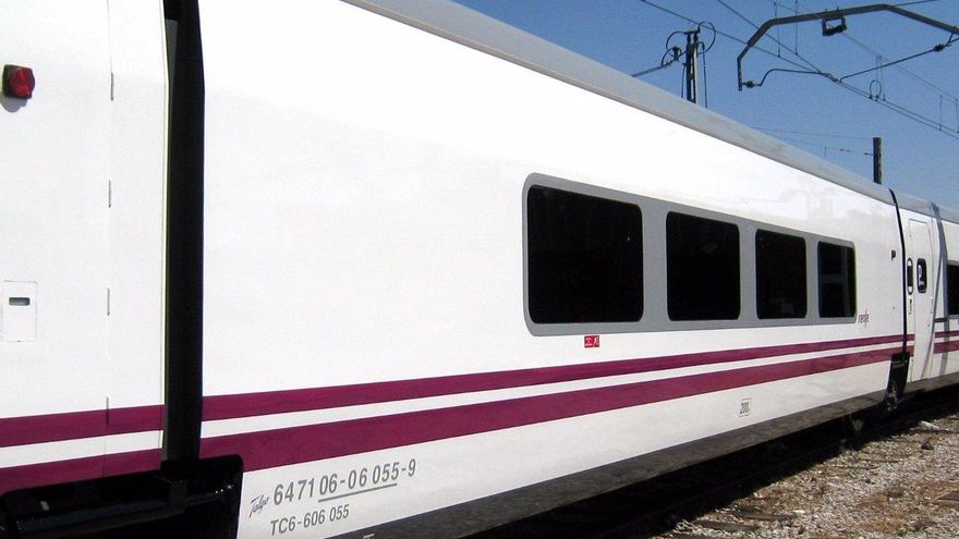 El cambio de una de las conexiones de Almería con Madrid ahonda en el aislamiento ferroviario de Andalucía oriental