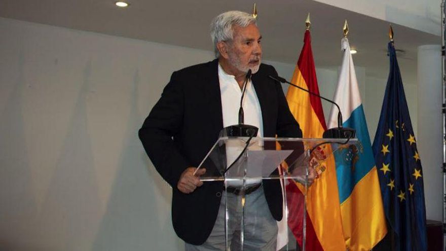 El alcalde de Adeje acepta una vivienda de una empresa con la que ha firmado contratos