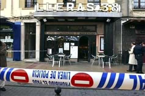 La cafetería Lleras 38, antes de la explosión el 6 de diciembre de 2004.
