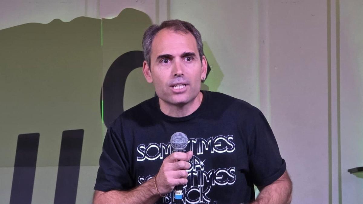 El coordinador general de IU en Andalucía y diputado en el Congreso, Toni Valero.