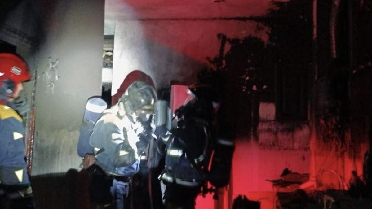 El incendio en una vivienda en Tenerife deja dos mujeres afectadas, una de gravedad