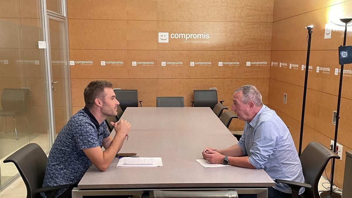 Compromís abre un canal para recoger denuncias de profesores que se sientan "perseguidos" por la "policía educativa"
