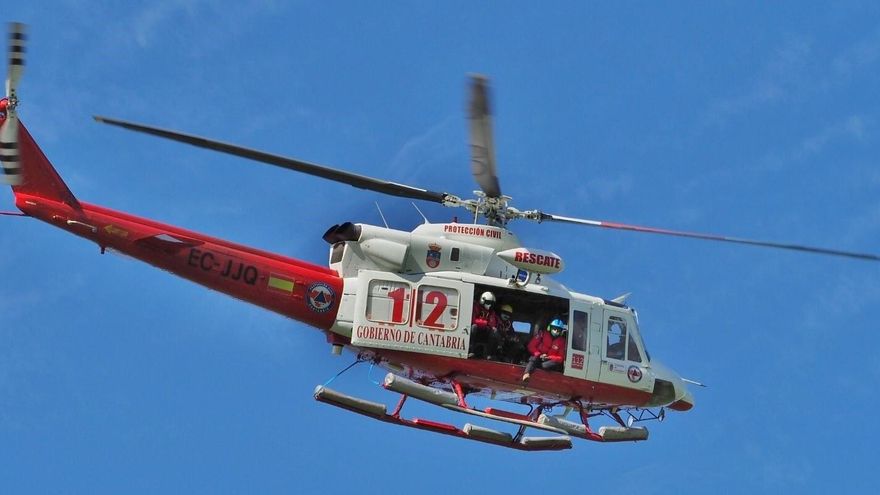 Helicóptero del Gobierno de Cantabria.