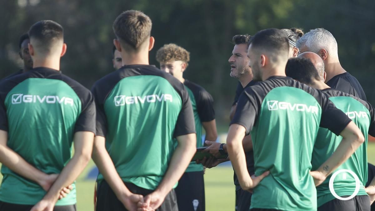 Primer entrenamiento del Córdoba CF tras las vacaciones