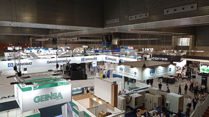 Una vista general de los pabellones durante la Bienal.