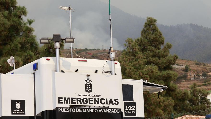 Un puesto de mando avanzado de emergencias en el lugar del incendio, a 18 de agosto de 2023, en Tenerife, Canarias (España) - Europa Press