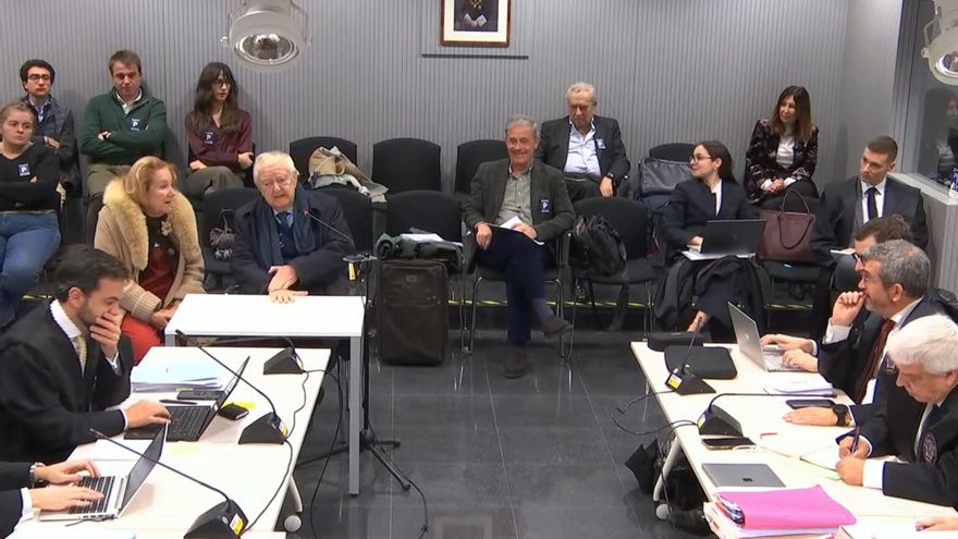 La Audiencia Nacional no encuentra a 33 testigos del juicio a los Pujol y pide ayuda para localizarlos