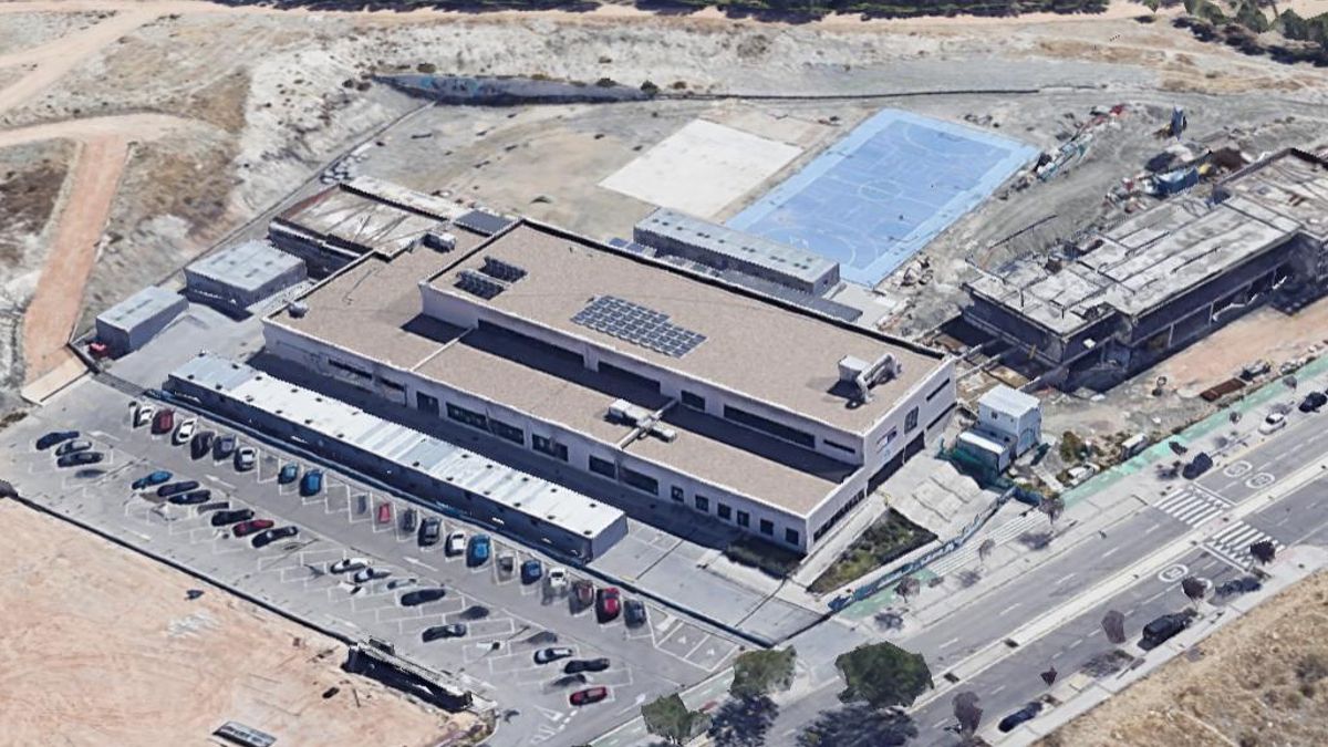 Rivas ofrece acabar obras en tres centros educativos por su parón debido a "la falta de ejecución" de la Comunidad de Madrid