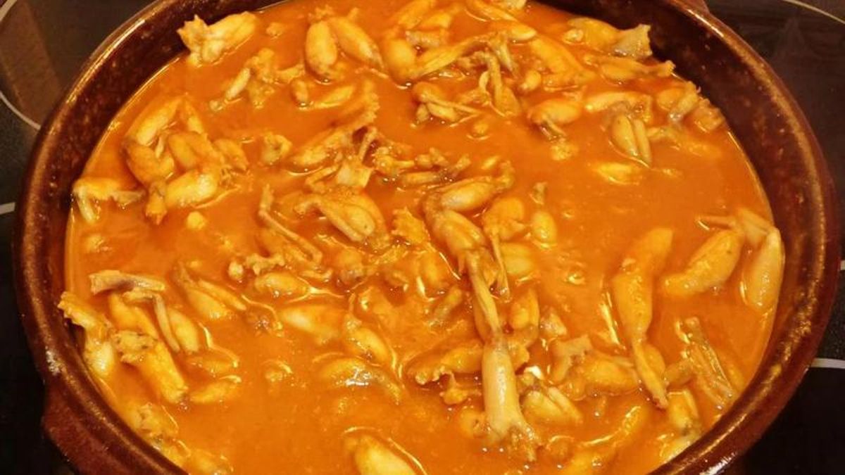 Plato de ancas de rana a la bañezana.