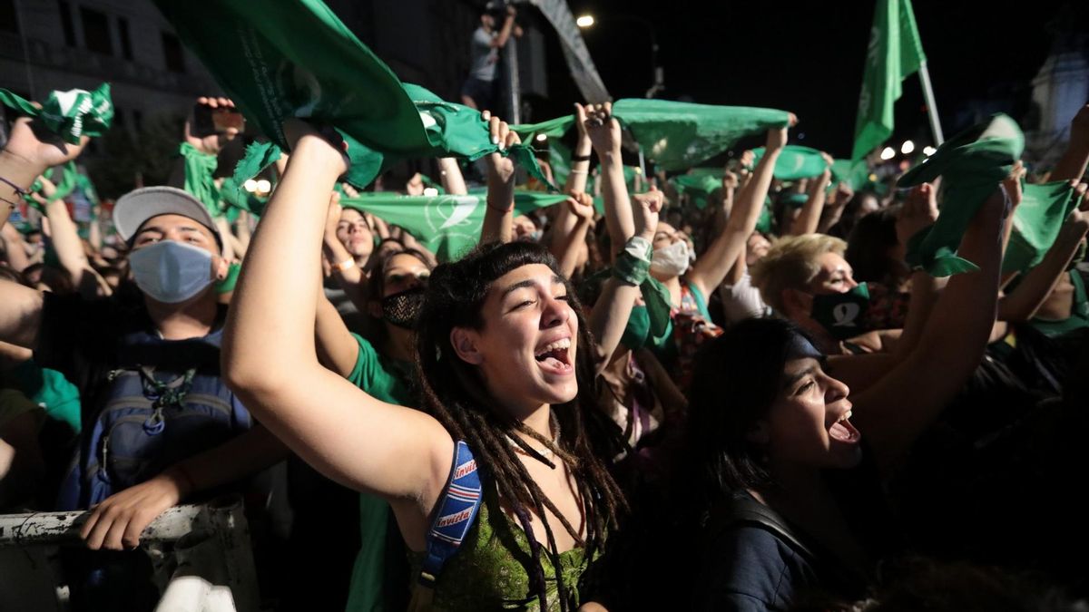 El aborto es legal: imágenes de una jornada histórica