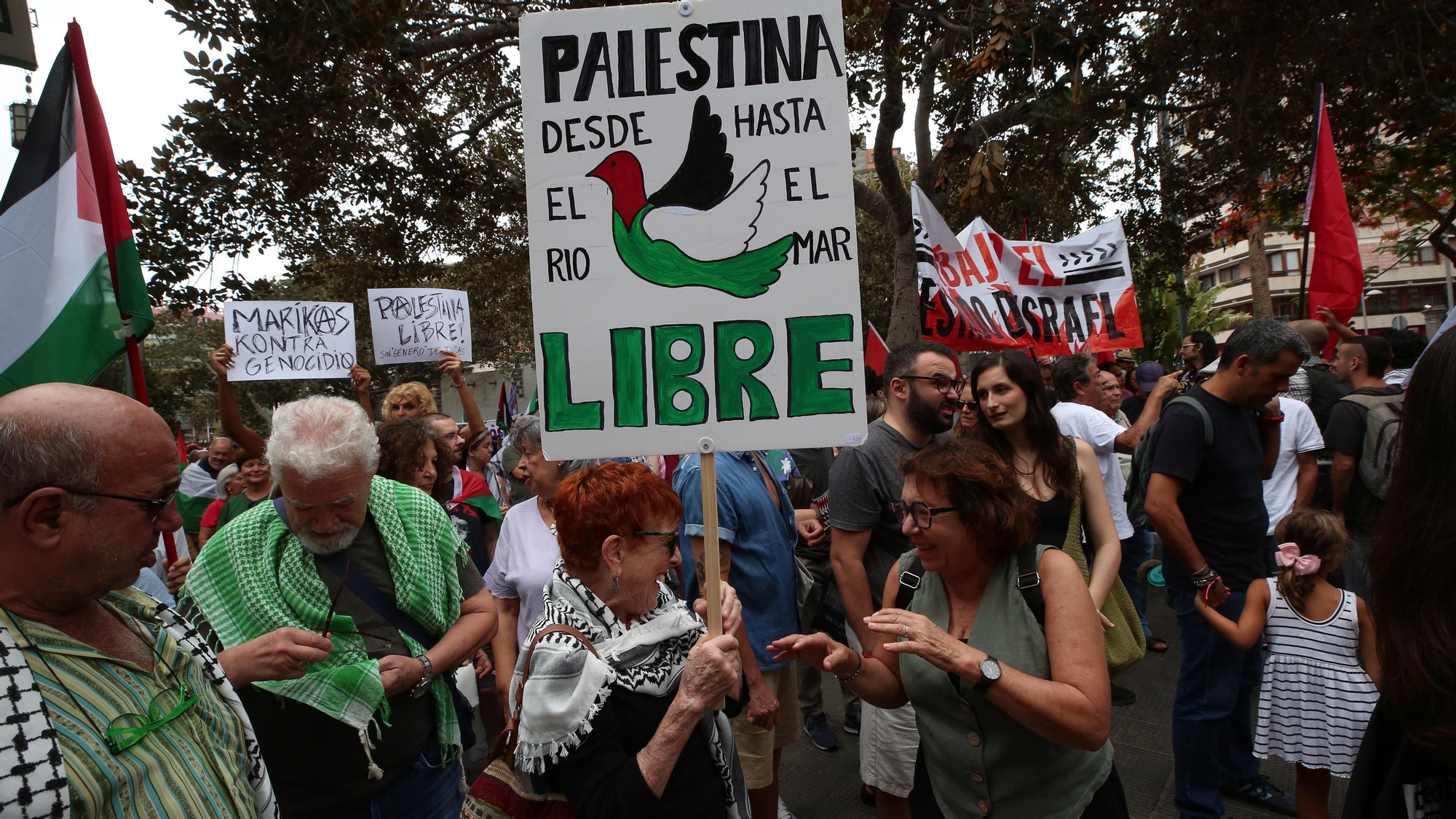 En imágenes || Manifestación en Gran Canaria en apoyo a Palestina