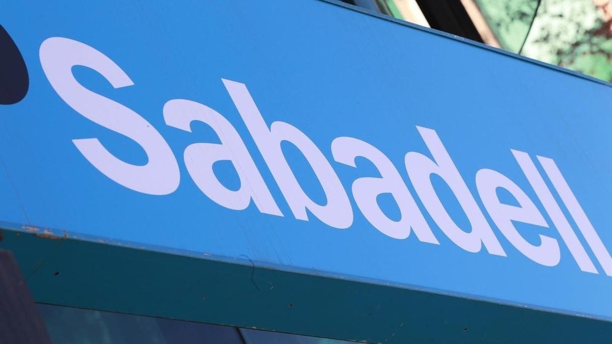 El consejo de Sabadell se reúne esta tarde para aprobar el cambio de domicilio social de la entidad
