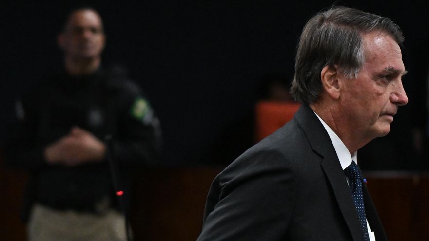 Bolsonaro cancela sus compromisos políticos por un malestar estomacal