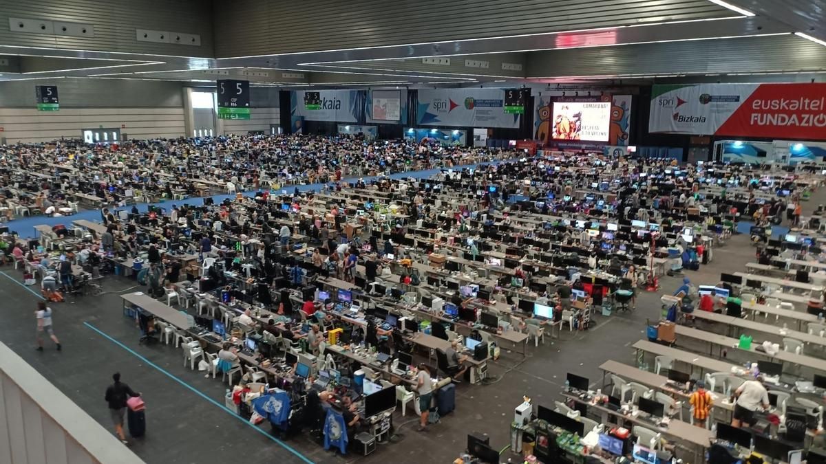 Una nueva edición de la Euskal Encounter reúne a 5.000 participantes y 4.000 ordenadores en Barakaldo