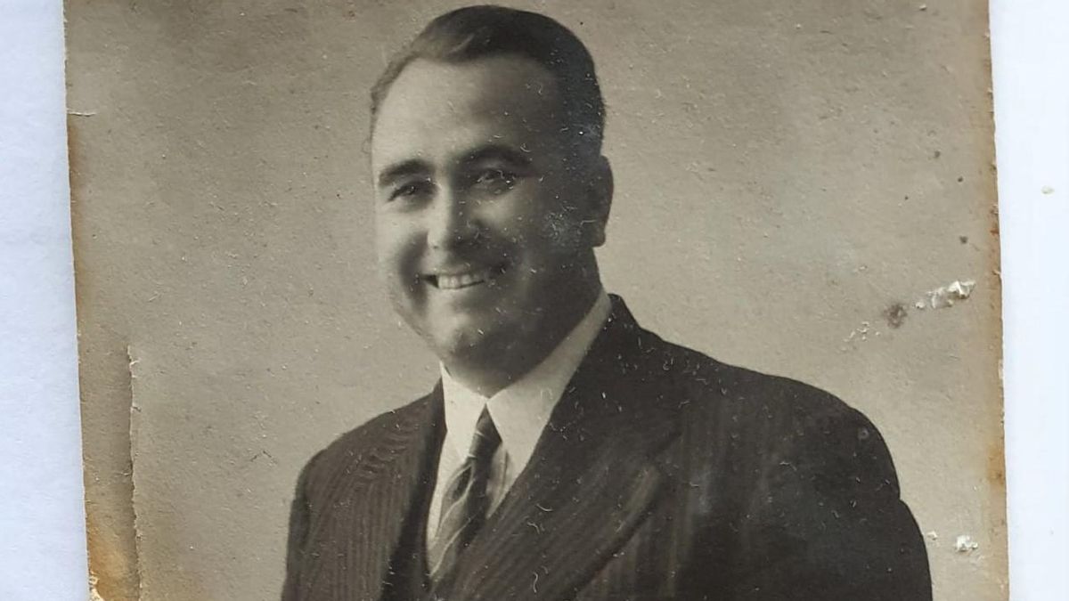 Mariano Sáez de Morilla, foto que le hicieron en un estudio hacia 1933.