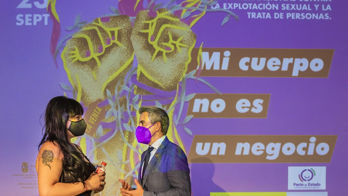 El vicepresidente y consejero de Universidades, Igualdad, Cultura y Deporte, Pablo Zuloaga, asiste al encuentro con motivo del Día Internacional contra la explotación sexual y la trata de personas (23 de septiembre)