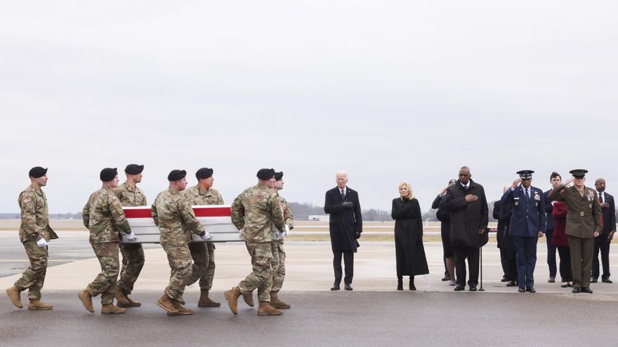 EEUU bombardeó decenas de objetivos en Irak y Siria en respuesta al ataque que mató a tres militares en Jordania