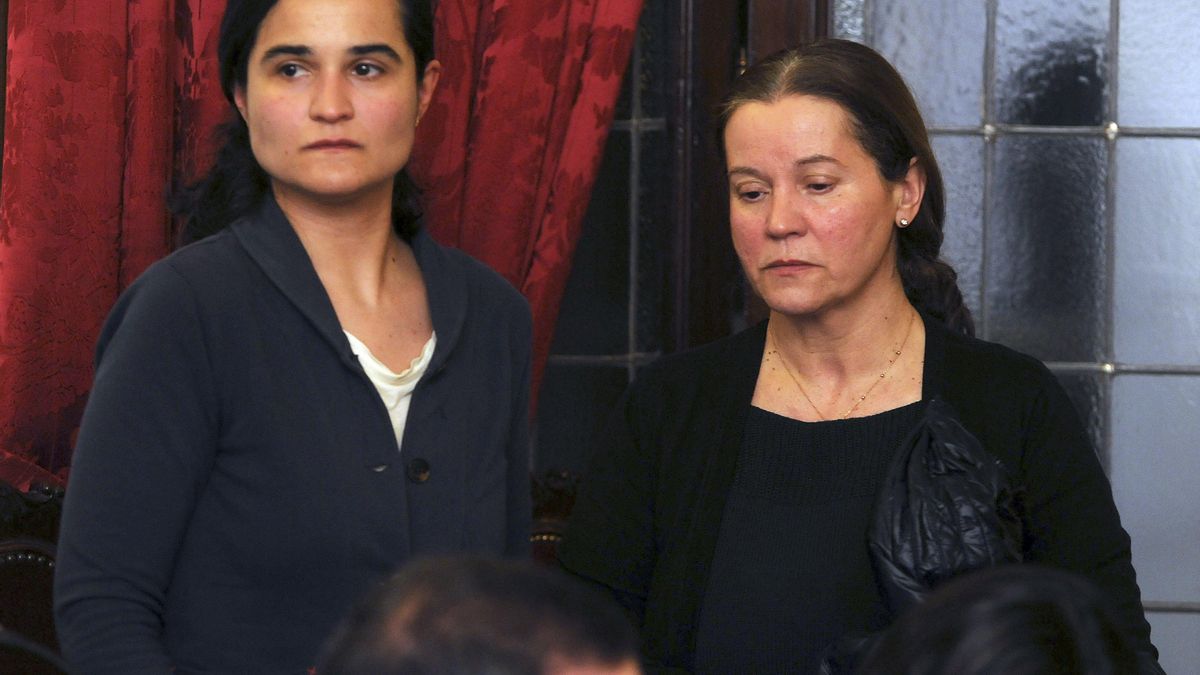 La cárcel sanciona a las dos mujeres condenadas por el asesinato de Isabel Carrasco por salir en un documental