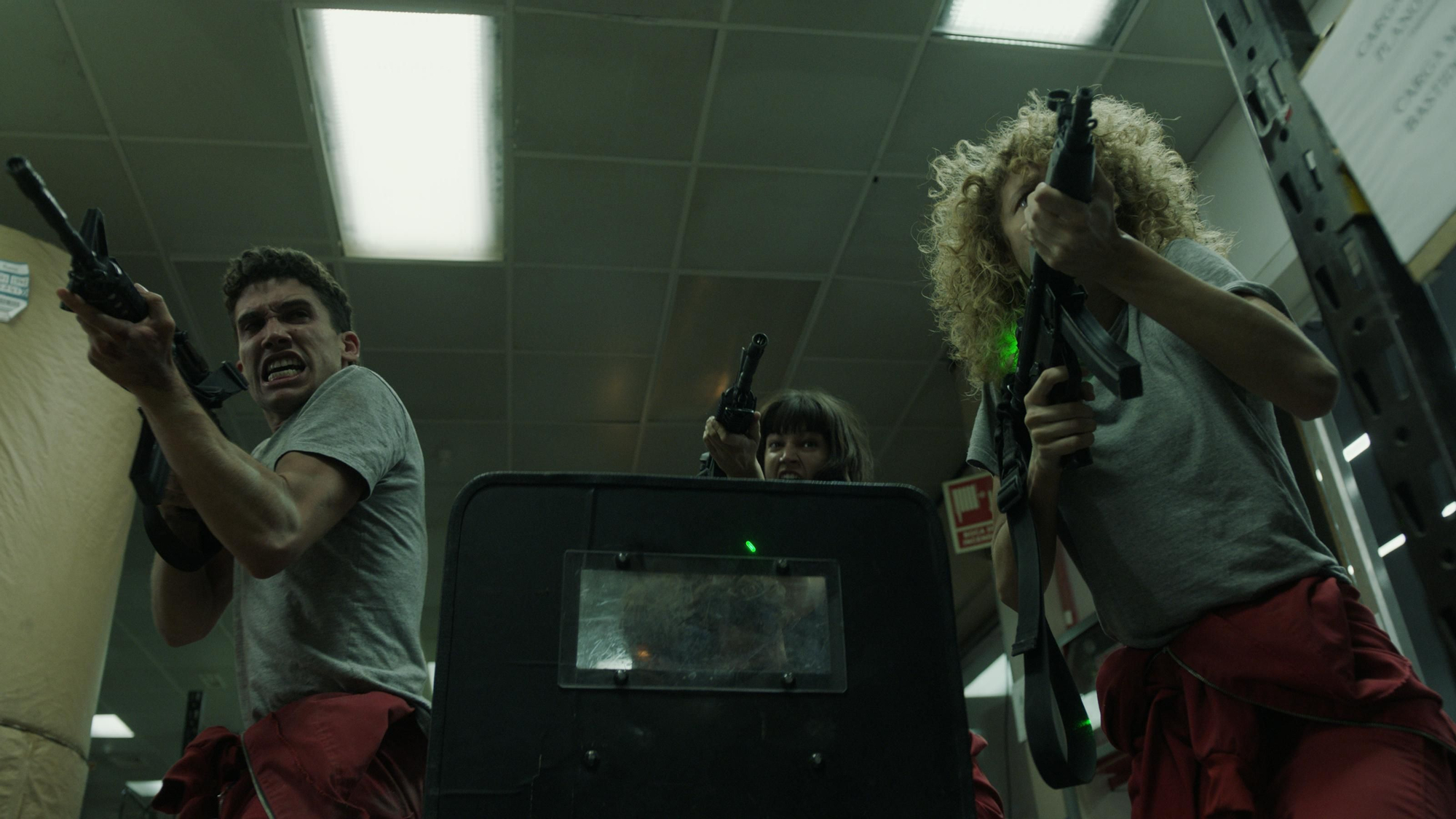 Fotograma del capítulo final de La casa de papel