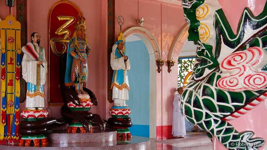 Los tres santos del caodaísmo.