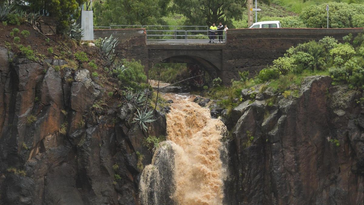 El Gobierno de Canarias declara la emergencia en Gran Canaria y la alerta en otras tres islas por las fuertes lluvias