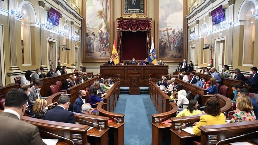 La incorporación de las mujeres al Parlamento y con ellas las leyes pioneras en Igualdad, violencia machista o LGTBI