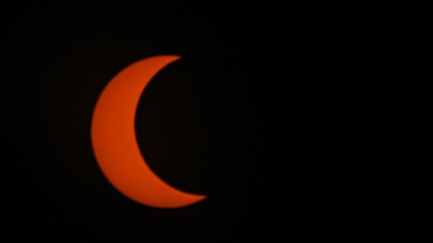 Un eclipse de sol podrá verse de forma parcial este lunes en Canarias