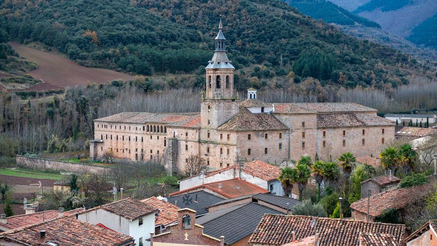 San Millán de La Cogolla. Aquí se escribieron algunos de los primeros renglones de la lengua española.