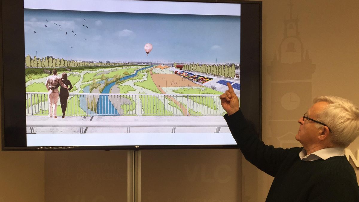 Joan Ribó en la presentación del plan de renaturalización del nuevo cauce.
