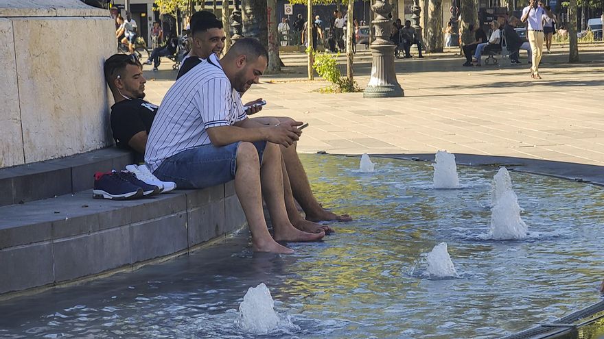 Las altas temperaturas obligan al cierre de varias zonas naturales de las Bocas del Ródano