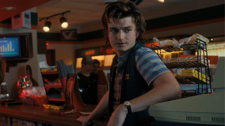De protagonizar 'Stranger Things' al cartel del Lollapalooza: esta es la historia del actor que interpreta a Steve Harrington