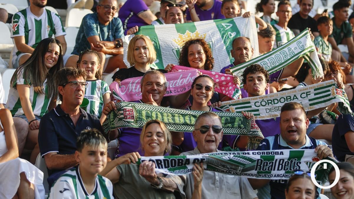 Grada Blanquiverde del Córdoba CF - Real Betis