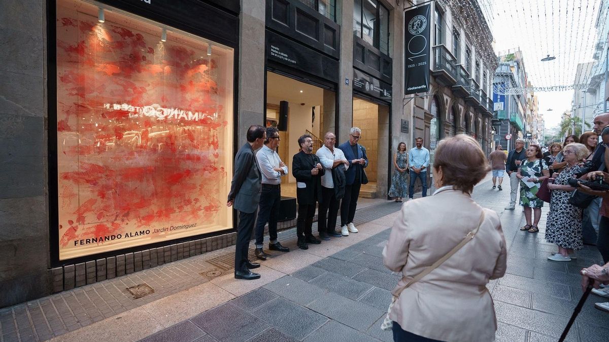 Presentación de 'La ventana. Espacio intervenido' en el Círculo de Bellas Artes de Tenerife.