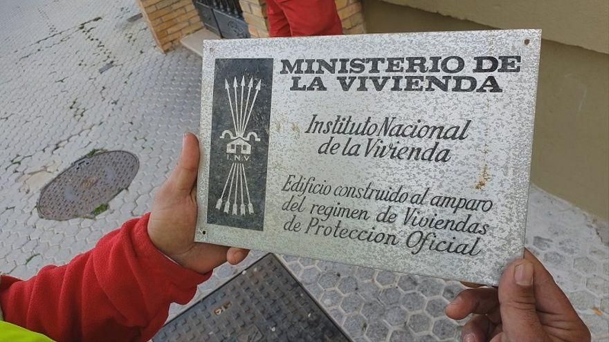 Detalle de una de las placas del INV