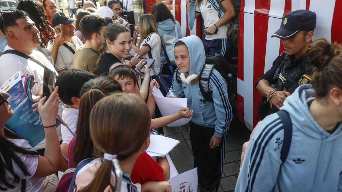 Llegada a Córdoba de la Selección Española de Fútbol Femenina